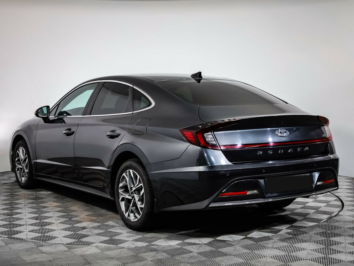 Hyundai Sonata с пробегом — 2022 год. Фото: #5