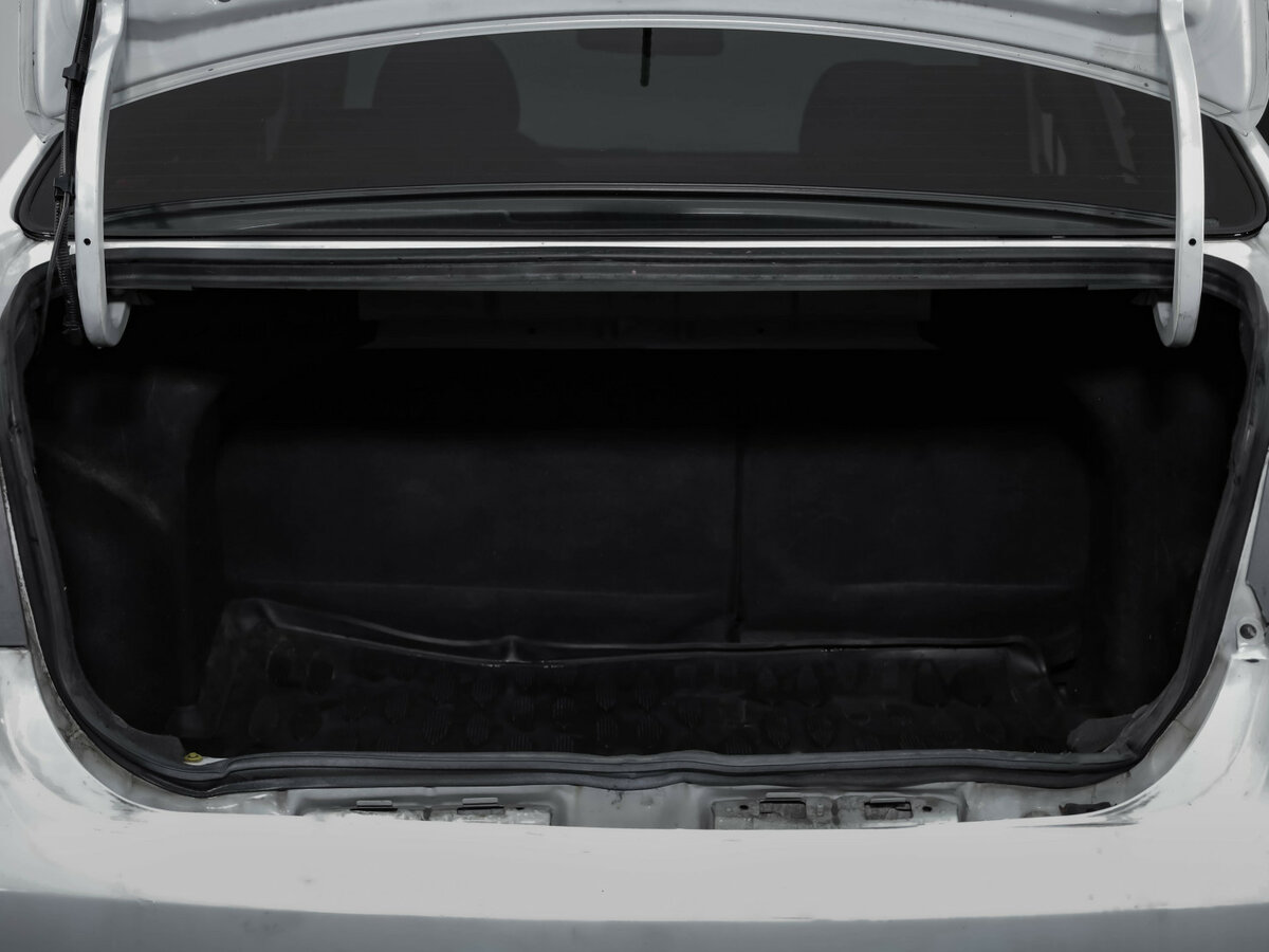 Kia Rio с пробегом — 2013 год. Фото: #23