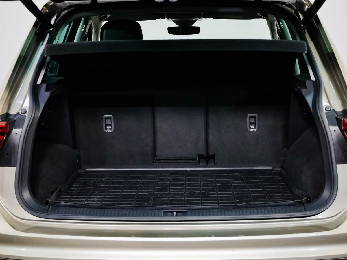 Volkswagen Tiguan с пробегом — 2020 год. Фото: #31