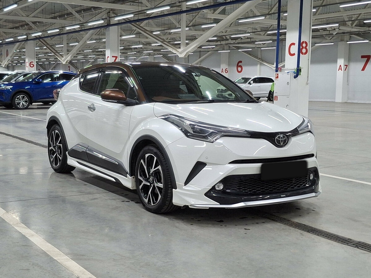 Toyota C-HR с пробегом — 2019 год. Фото: #2