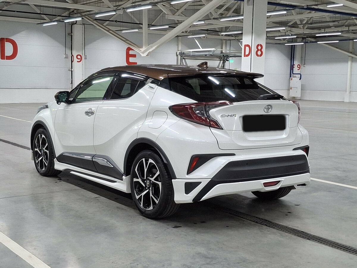 Toyota C-HR с пробегом — 2019 год. Фото: #6