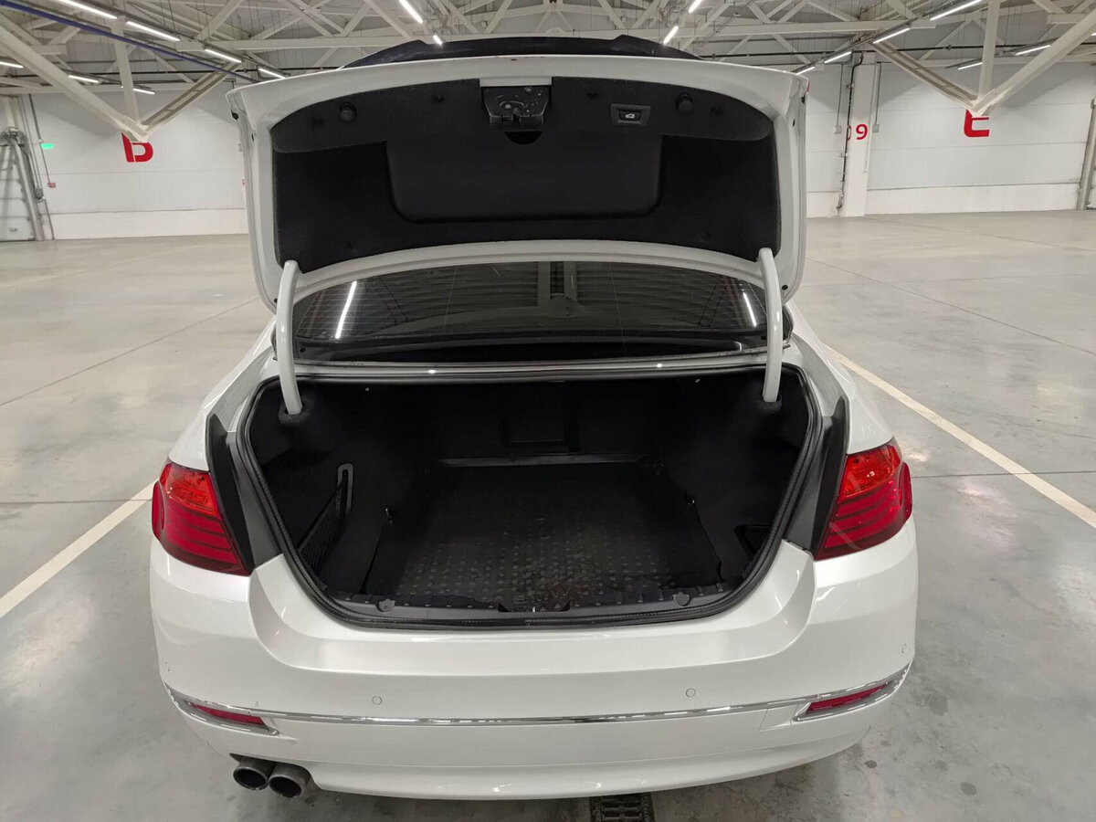 BMW 5 серии с пробегом — 2016 год. Фото: #9