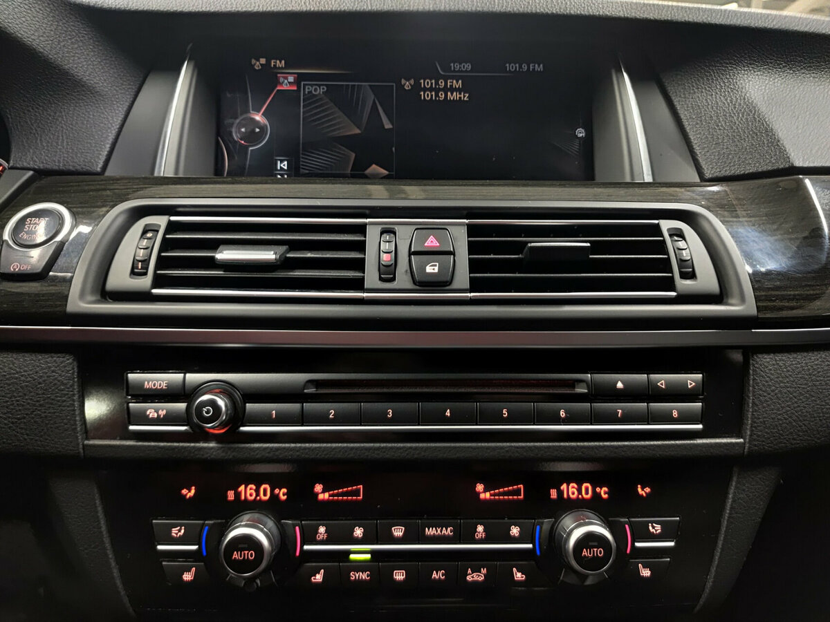 BMW 5 серии с пробегом — 2016 год. Фото: #14