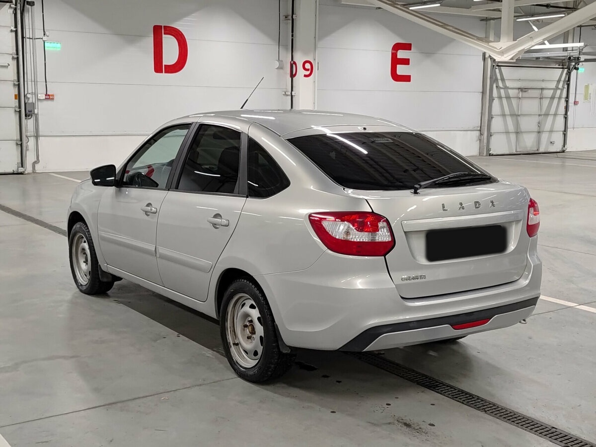 Lada (ВАЗ) Granta с пробегом — 2020 год. Фото: #6