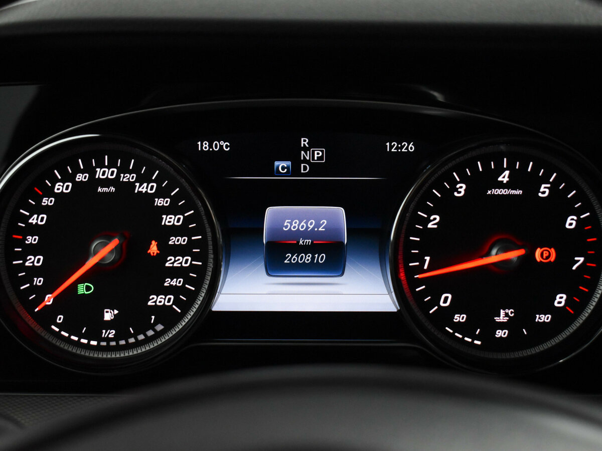 Mercedes-Benz E-Класс с пробегом — 2016 год. Фото: #18