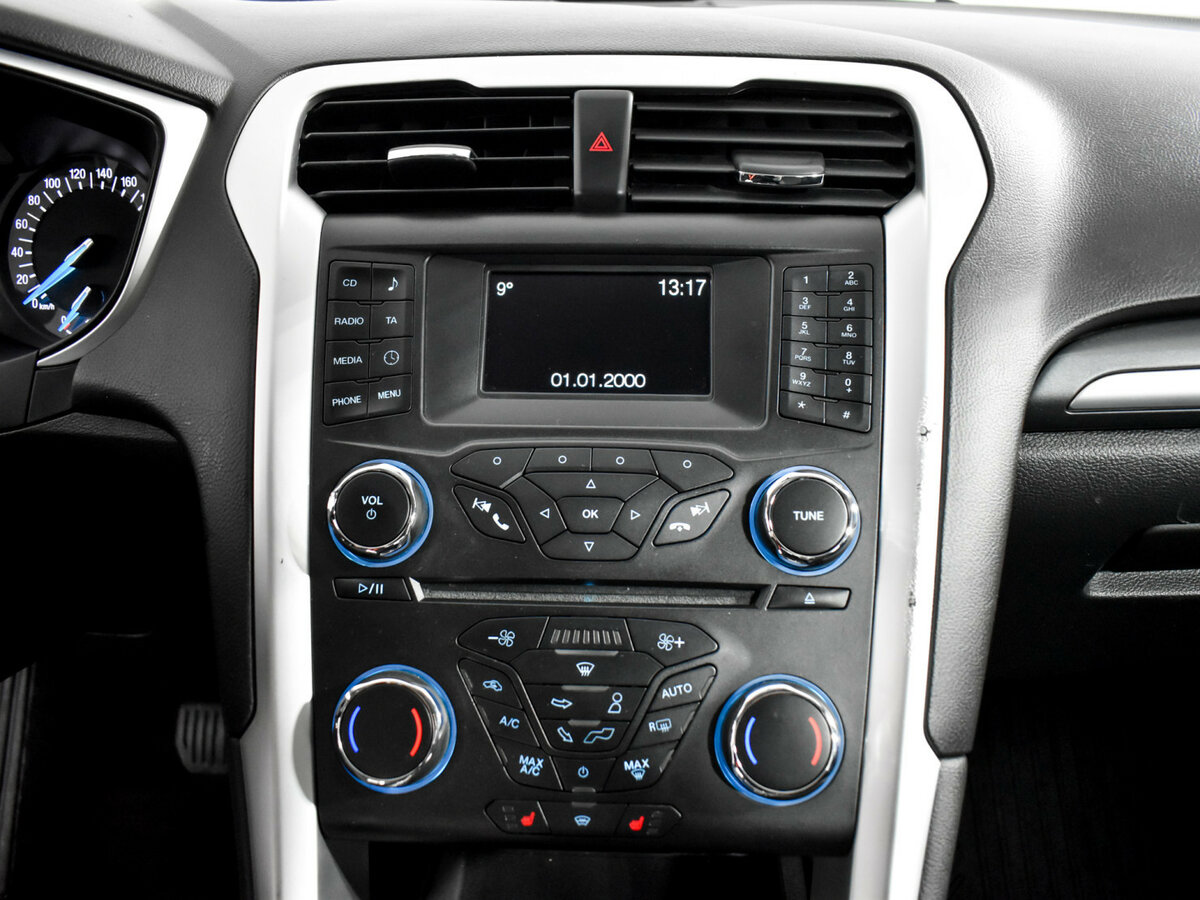 Ford Mondeo с пробегом — 2015 год. Фото: #10