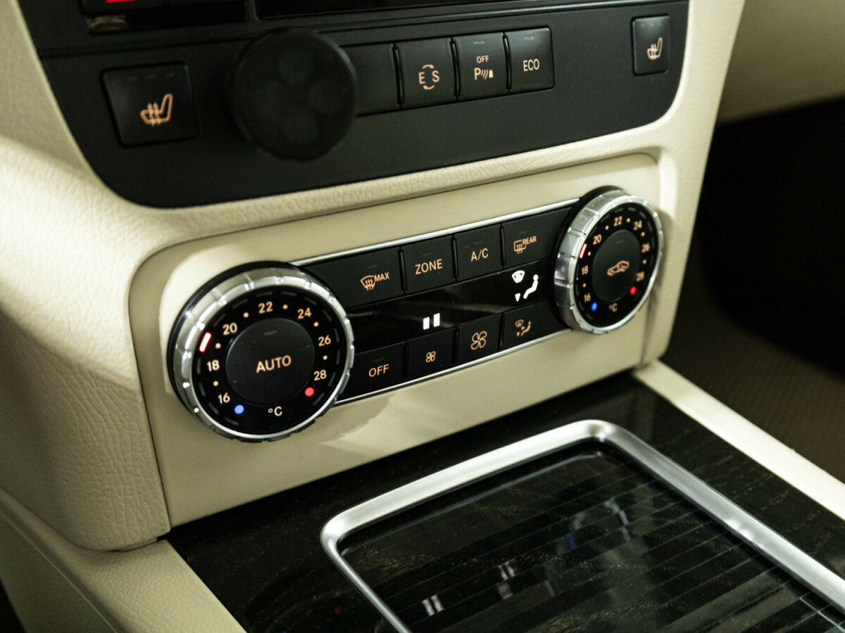 Mercedes-Benz GLK-Класс с пробегом — 2014 год. Фото: #14