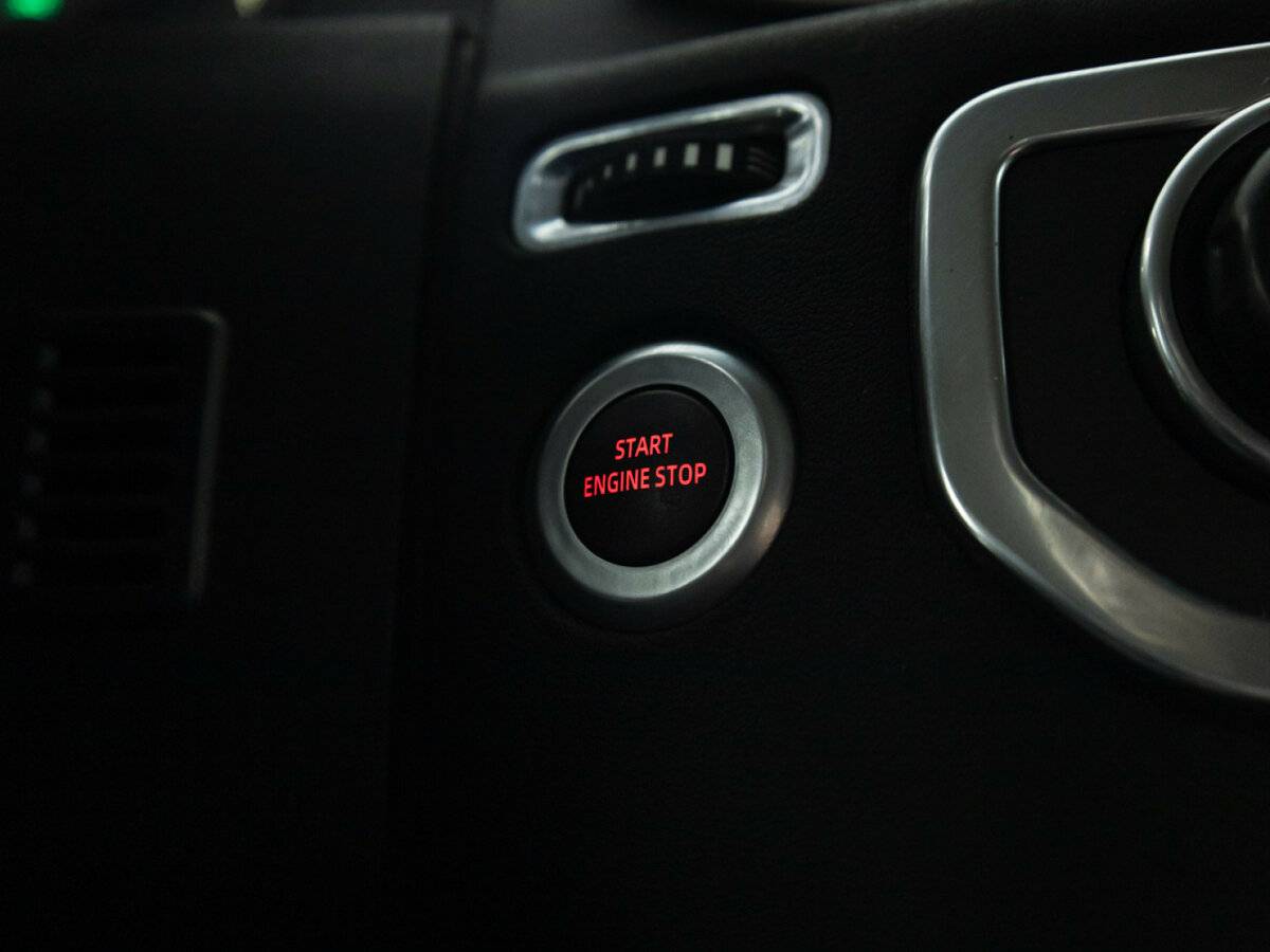 Land Rover Discovery с пробегом — 2013 год. Фото: #19