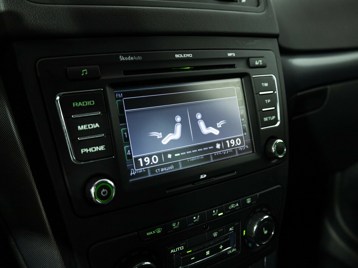 Skoda Yeti с пробегом — 2013 год. Фото: #15