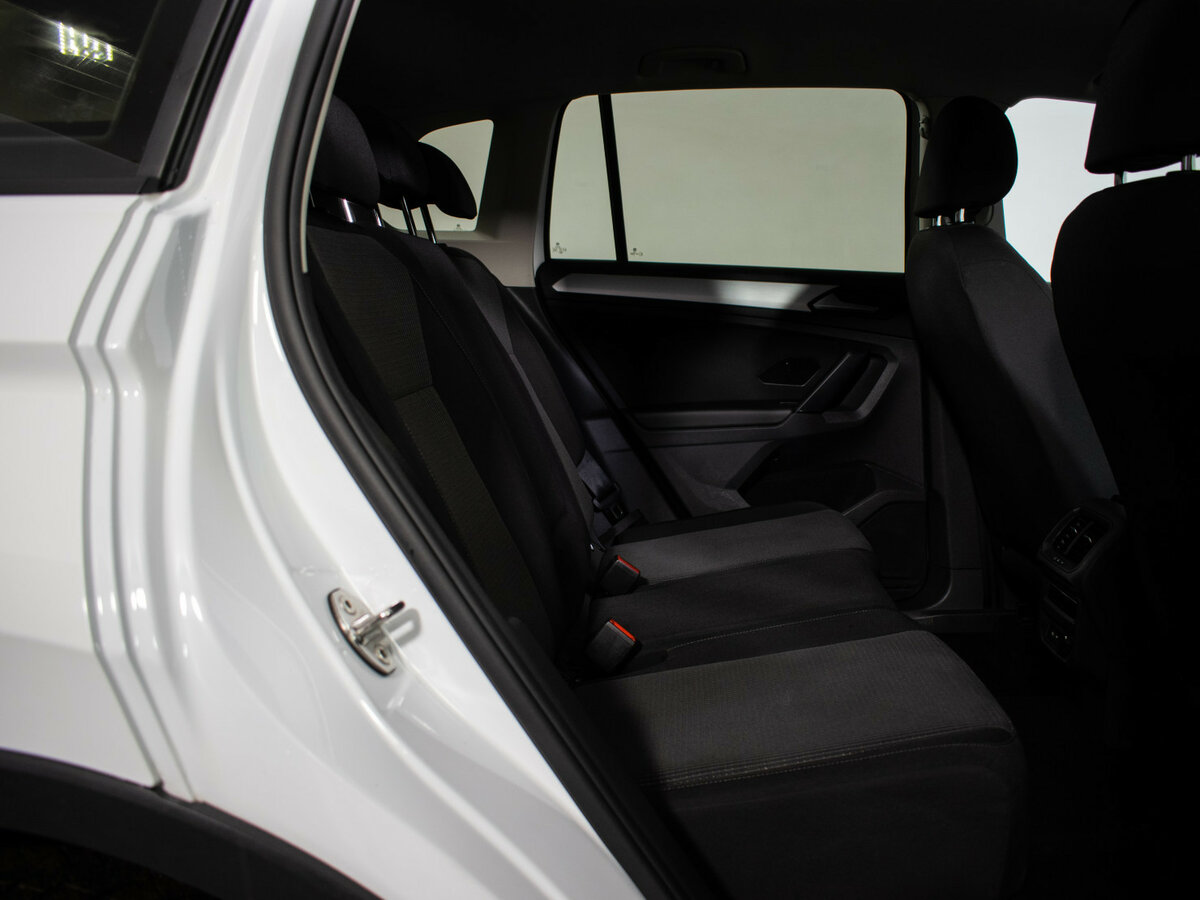 Volkswagen Tiguan с пробегом — 2022 год. Фото: #8