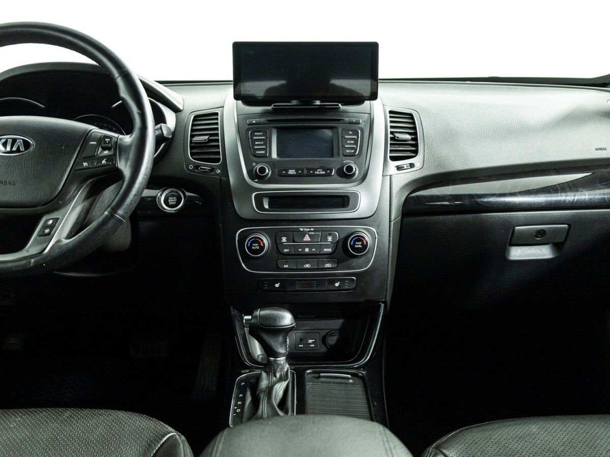 Kia Sorento с пробегом — 2019 год. Фото: #13