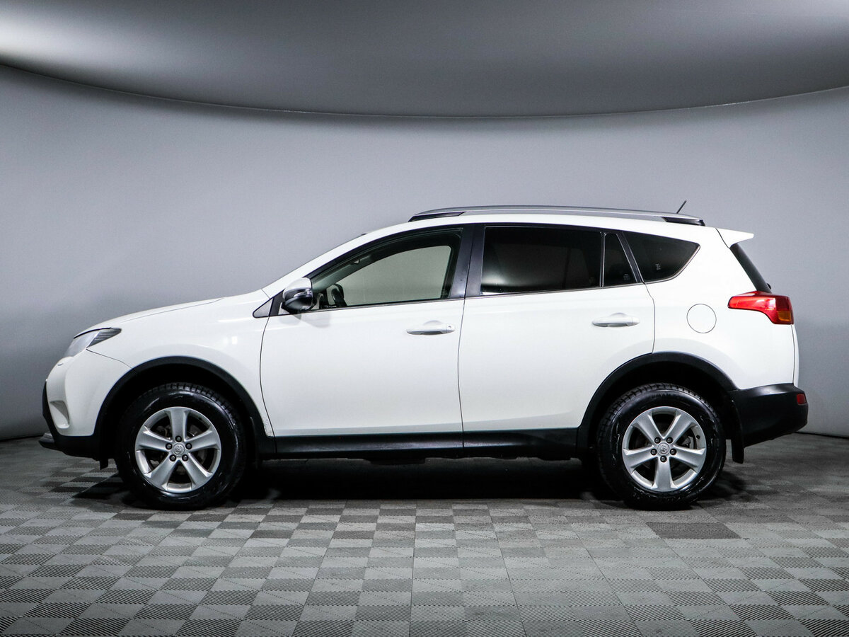 Toyota RAV4 с пробегом — 2013 год. Фото: #7