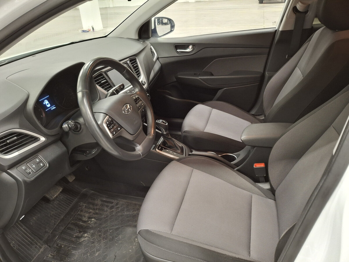 Hyundai Solaris с пробегом — 2017 год. Фото: #15