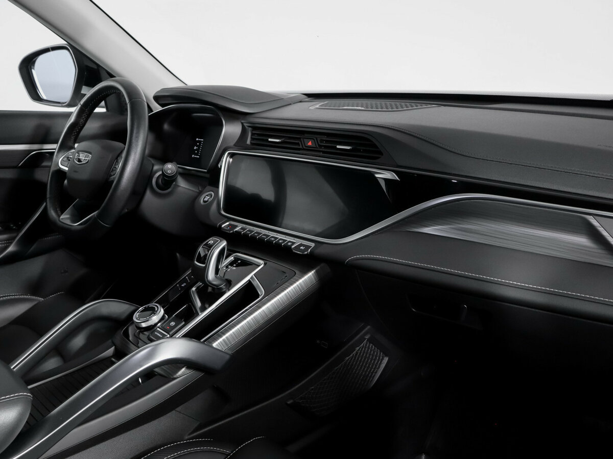 Geely Atlas Pro с пробегом — 2021 год. Фото: #8