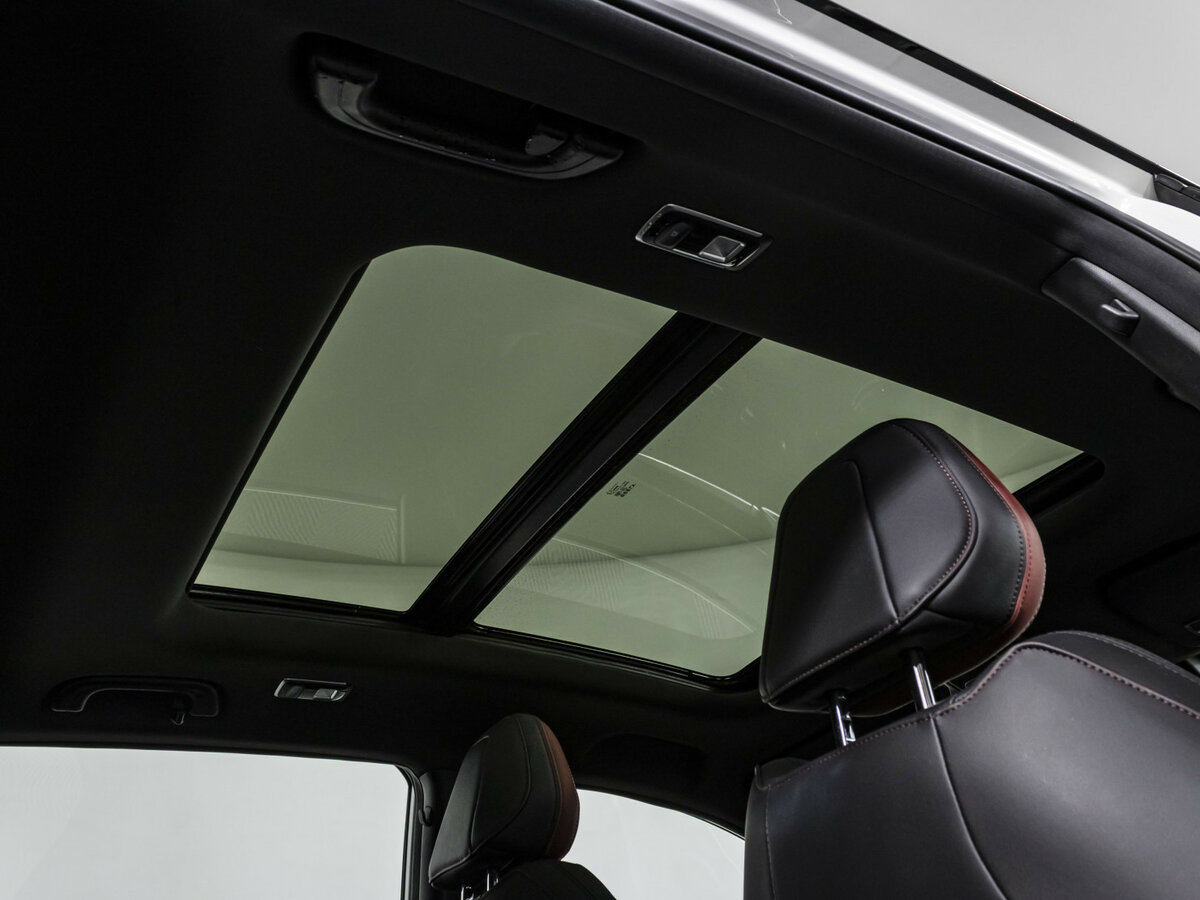 Geely Coolray с пробегом — 2023 год. Фото: #15