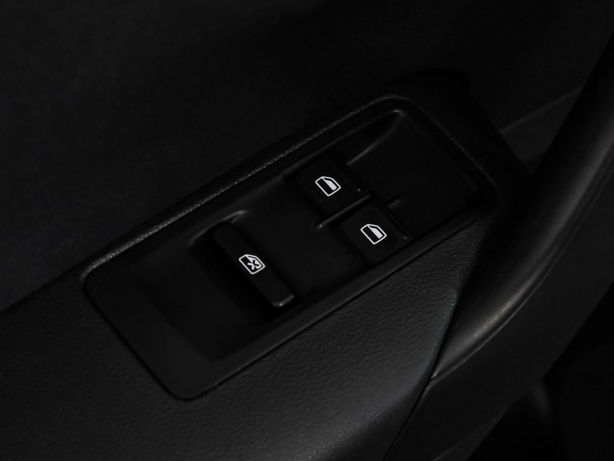 Volkswagen Polo с пробегом — 2018 год. Фото: #11