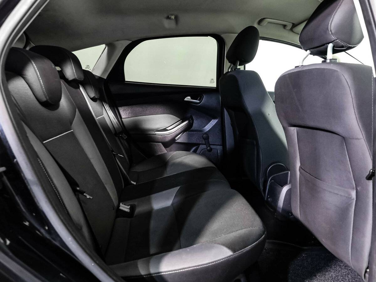 Ford Focus с пробегом — 2012 год. Фото: #12