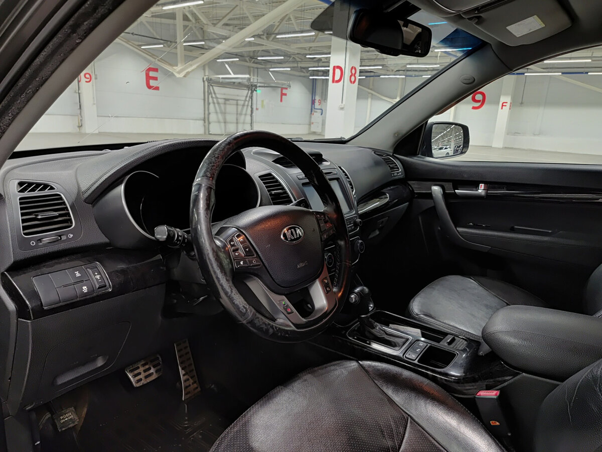 Kia Sorento с пробегом — 2013 год. Фото: #15