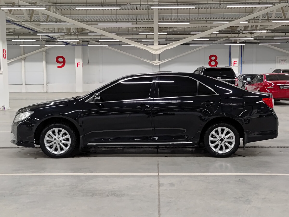 Toyota Camry с пробегом — 2014 год. Фото: #7