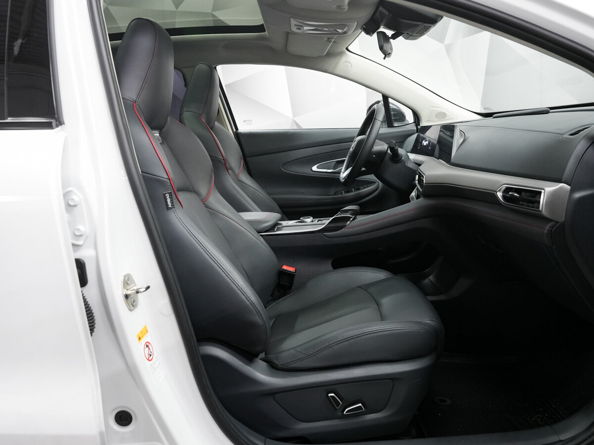 Changan UNI-T с пробегом — 2024 год. Фото: #12