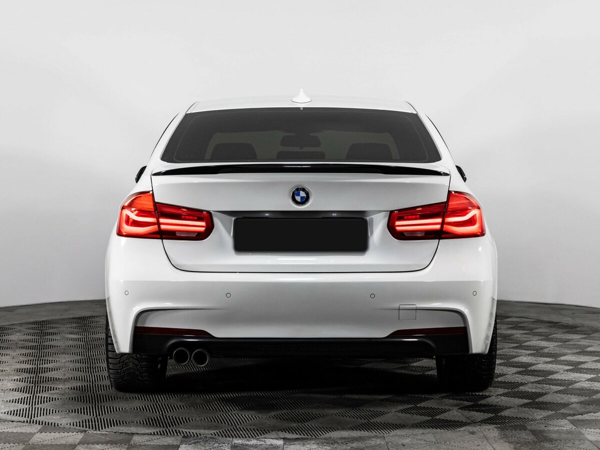 BMW 3 серии с пробегом — 2016 год. Фото: #4
