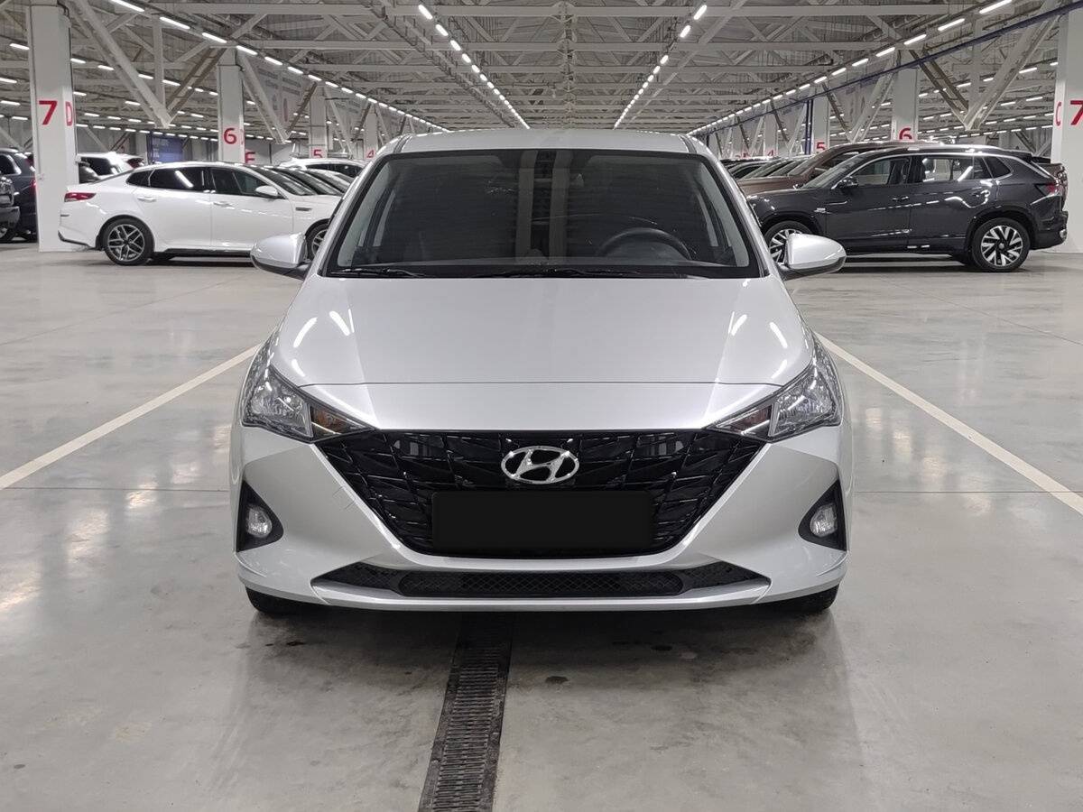 Solaris HS с пробегом — 2024 год. Фото: #1