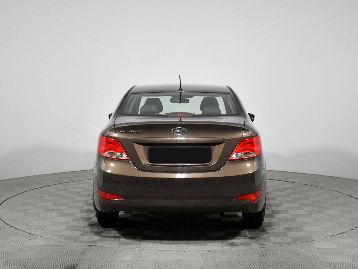 Hyundai Solaris с пробегом — 2016 год. Фото: #5