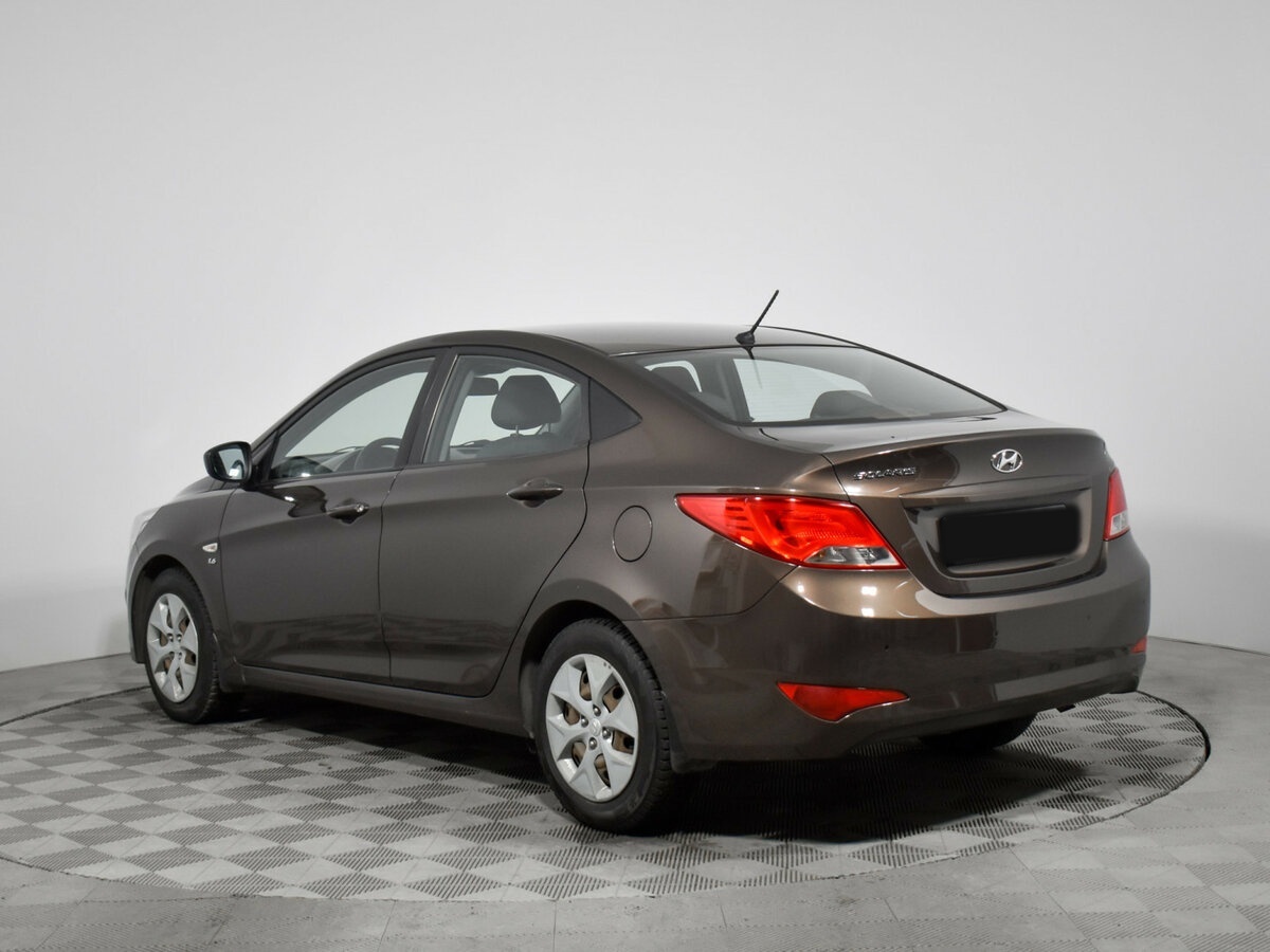 Hyundai Solaris с пробегом — 2016 год. Фото: #6