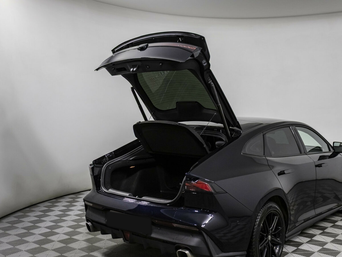 Changan UNI-V с пробегом — 2023 год. Фото: #18