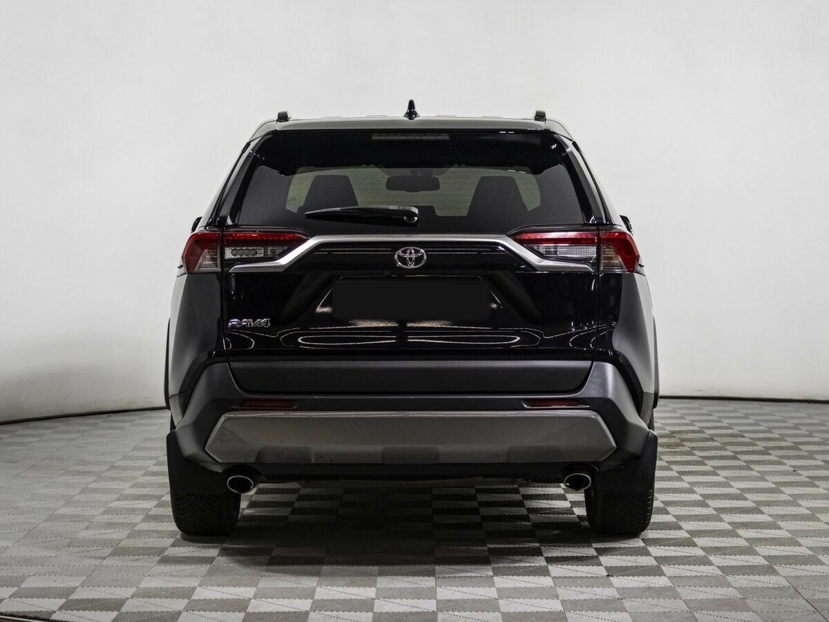 Toyota RAV4 с пробегом — 2020 год. Фото: #4