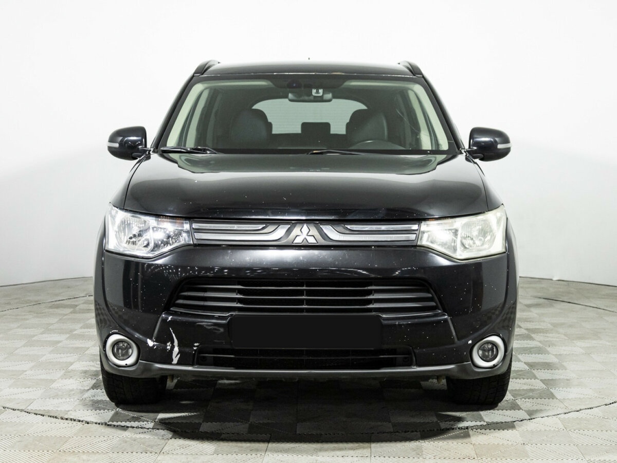 Mitsubishi Outlander с пробегом — 2013 год. Фото: #1