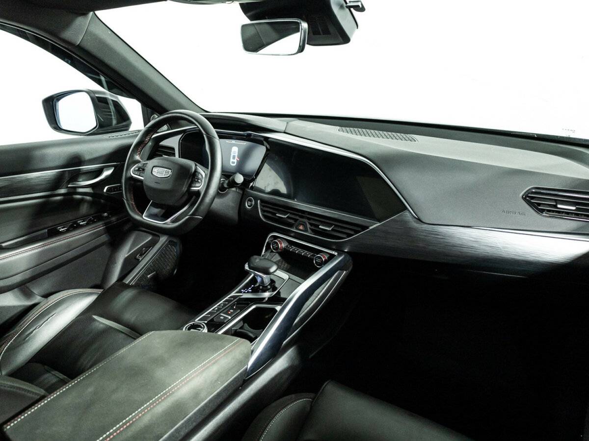 Geely Tugella с пробегом — 2023 год. Фото: #6