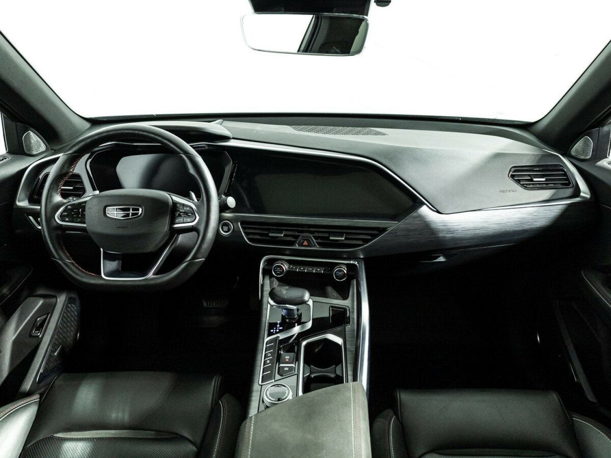 Geely Tugella с пробегом — 2023 год. Фото: #10