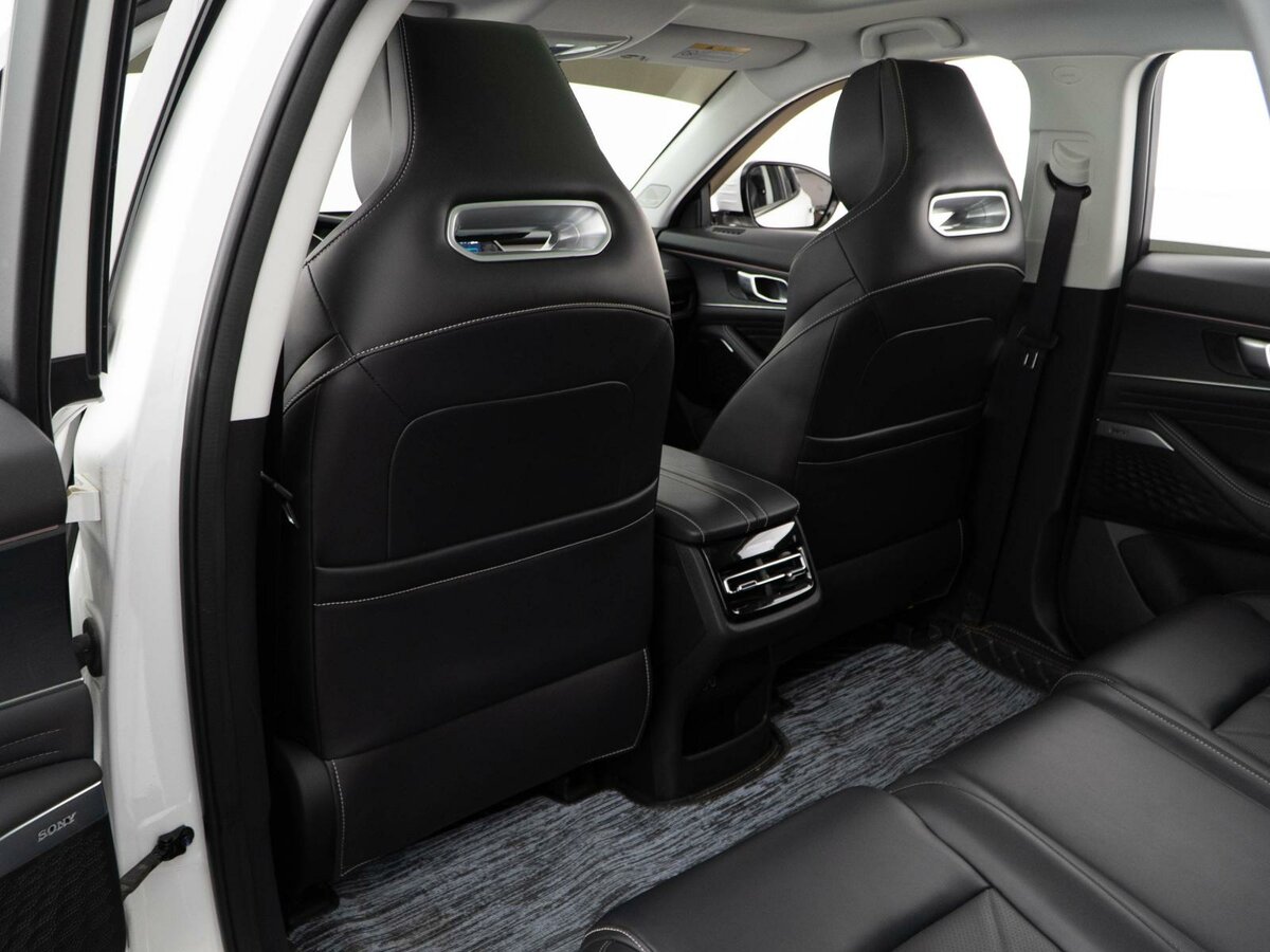 Changan UNI-K с пробегом — 2023 год. Фото: #9