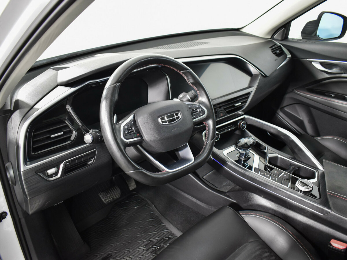 Geely Tugella с пробегом — 2021 год. Фото: #8