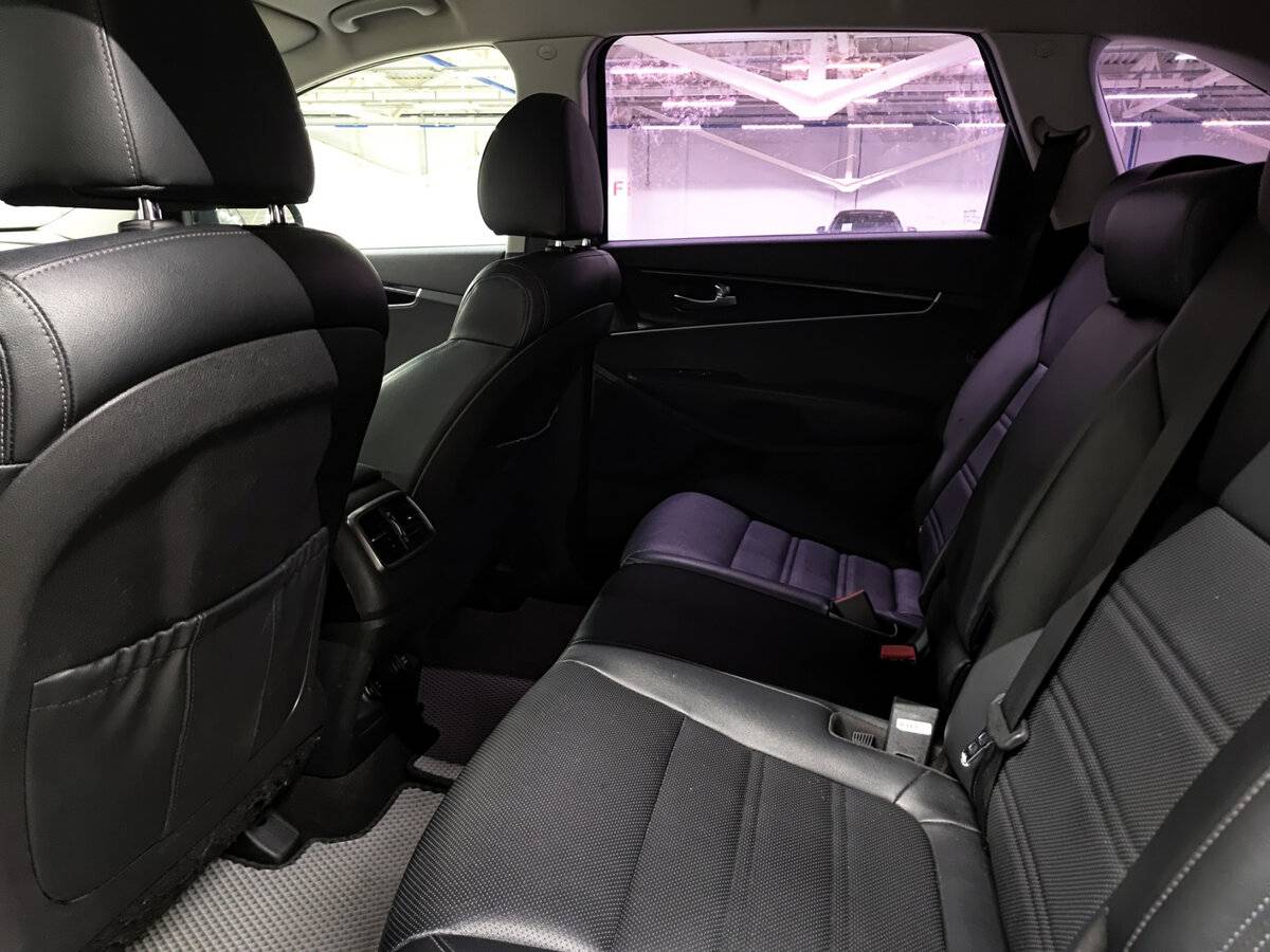 Kia Sorento с пробегом — 2019 год. Фото: #11