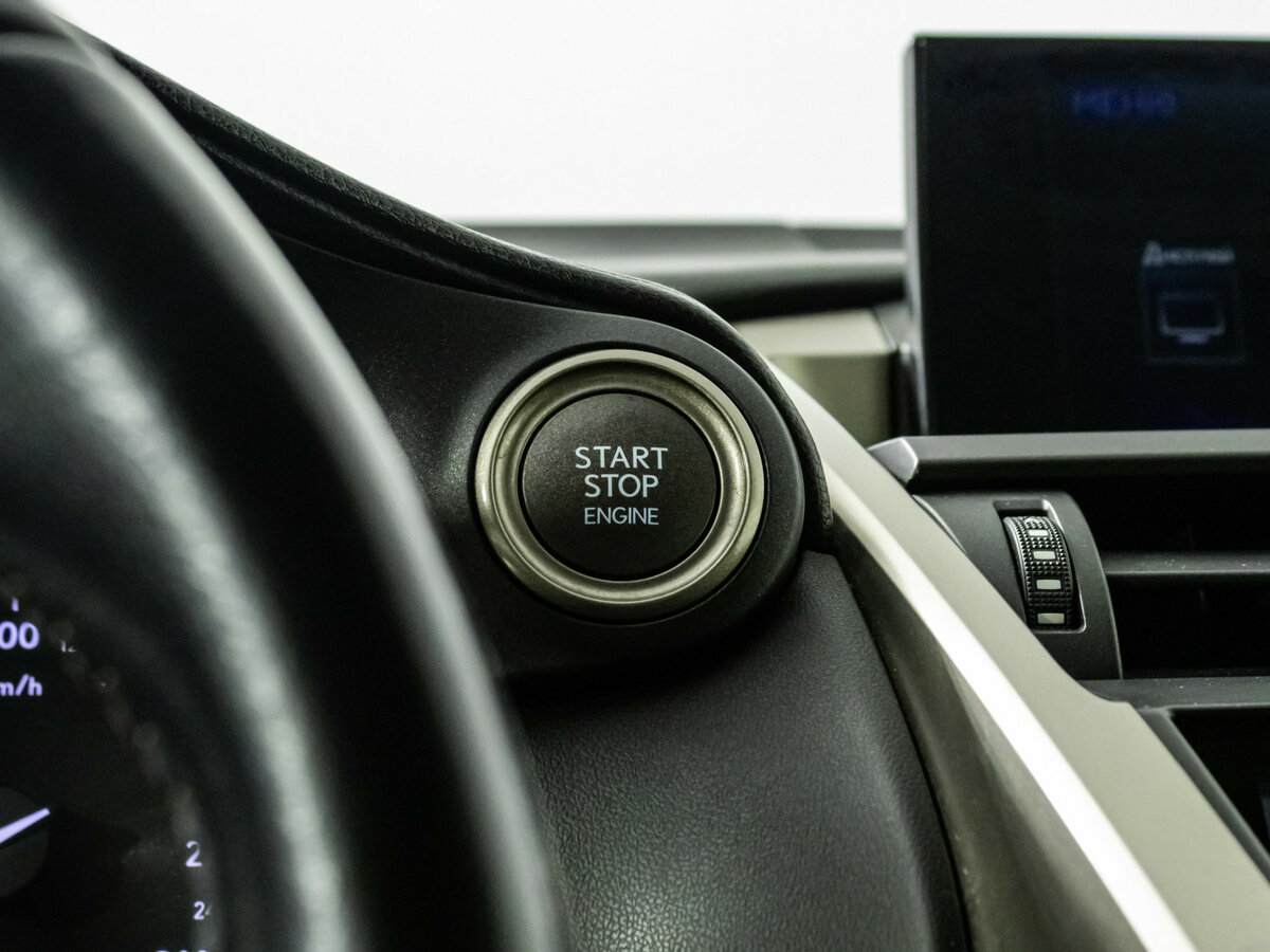 Lexus NX с пробегом — 2014 год. Фото: #12