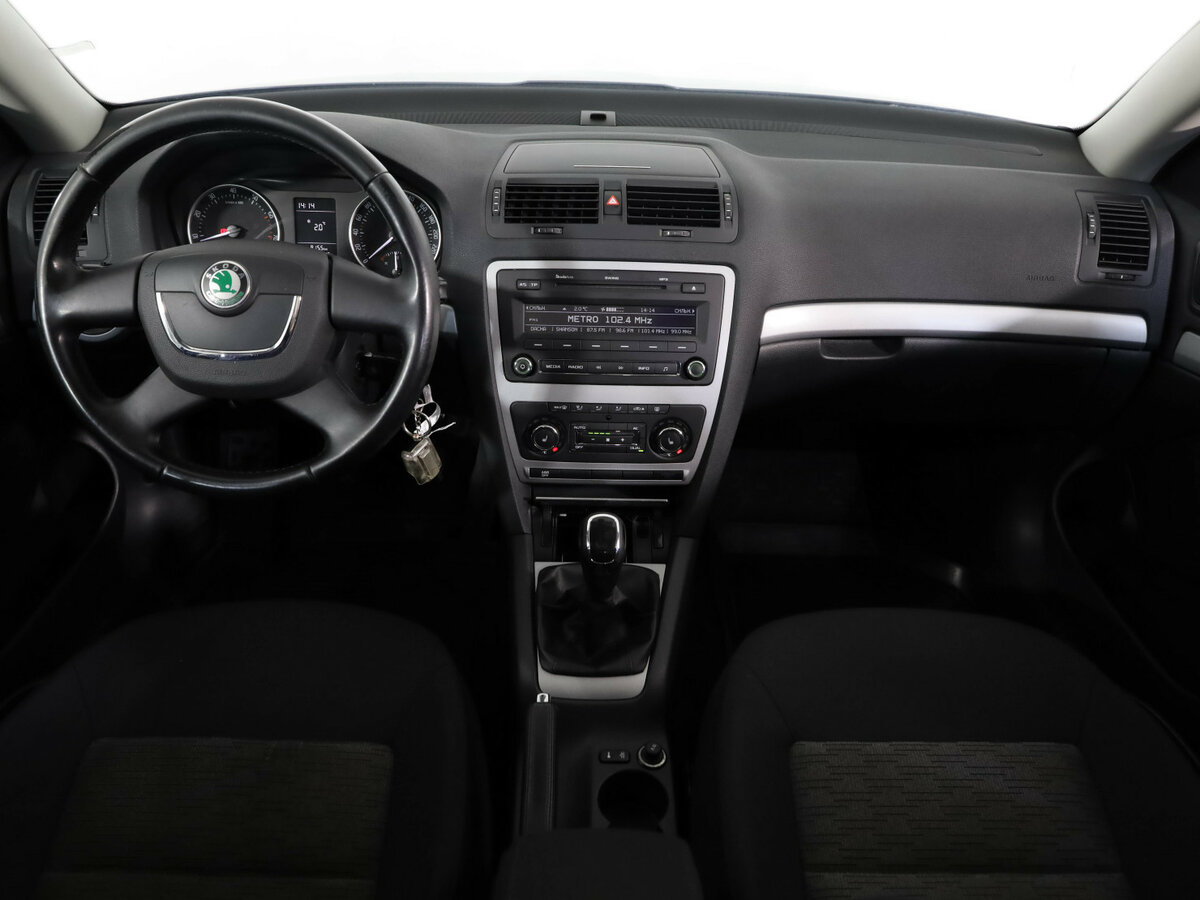 Skoda Octavia с пробегом — 2012 год. Фото: #6