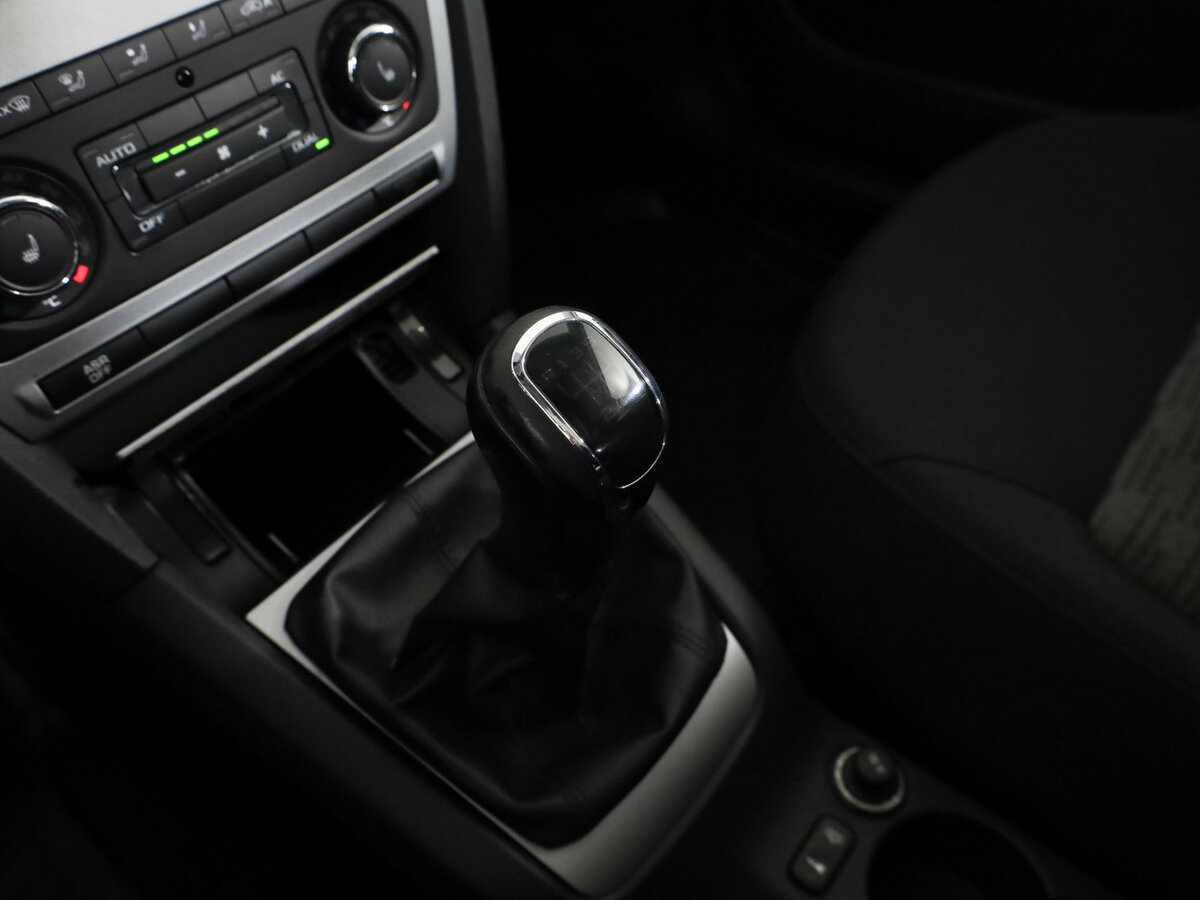 Skoda Octavia с пробегом — 2012 год. Фото: #9