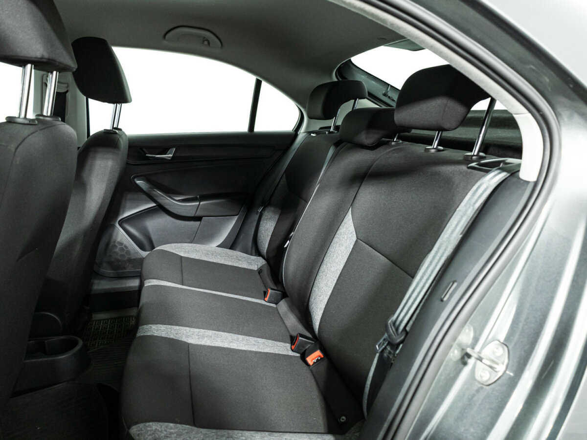 Skoda Rapid с пробегом — 2020 год. Фото: #9