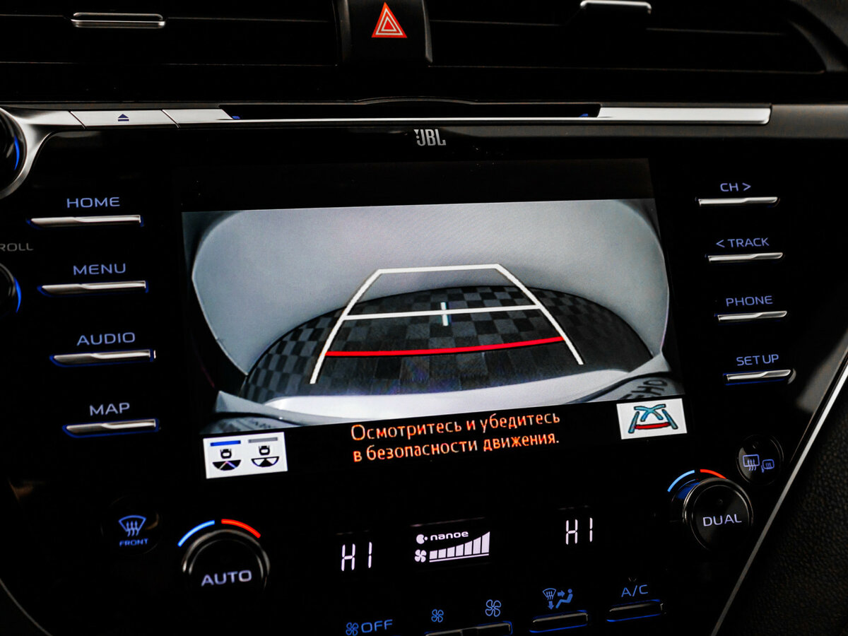 Toyota Camry с пробегом — 2019 год. Фото: #13