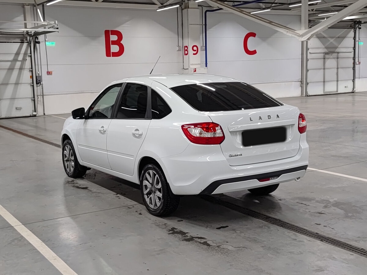 Lada (ВАЗ) Granta с пробегом — 2023 год. Фото: #6