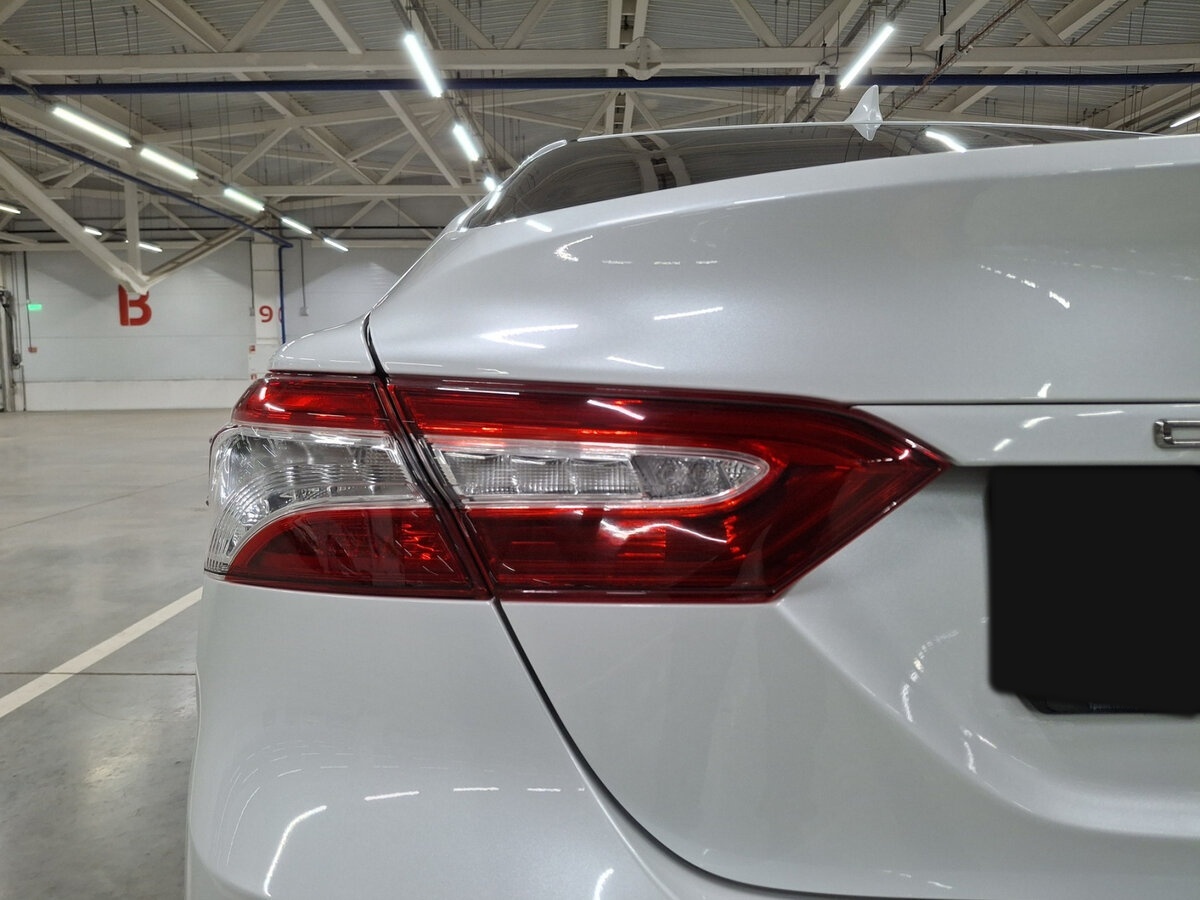 Toyota Camry с пробегом — 2020 год. Фото: #8