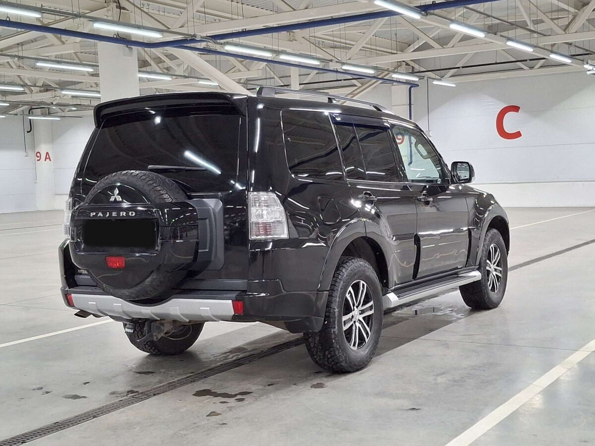 Mitsubishi Pajero с пробегом — 2012 год. Фото: #4