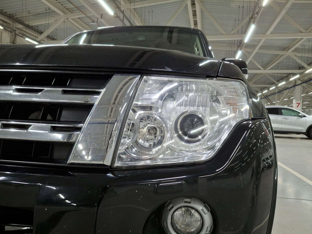 Mitsubishi Pajero с пробегом — 2012 год. Фото: #16