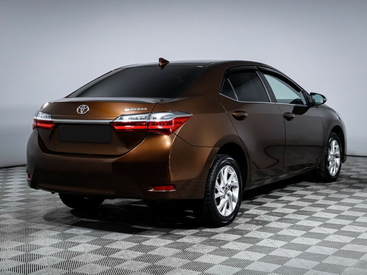 Toyota Corolla с пробегом — 2017 год. Фото: #3