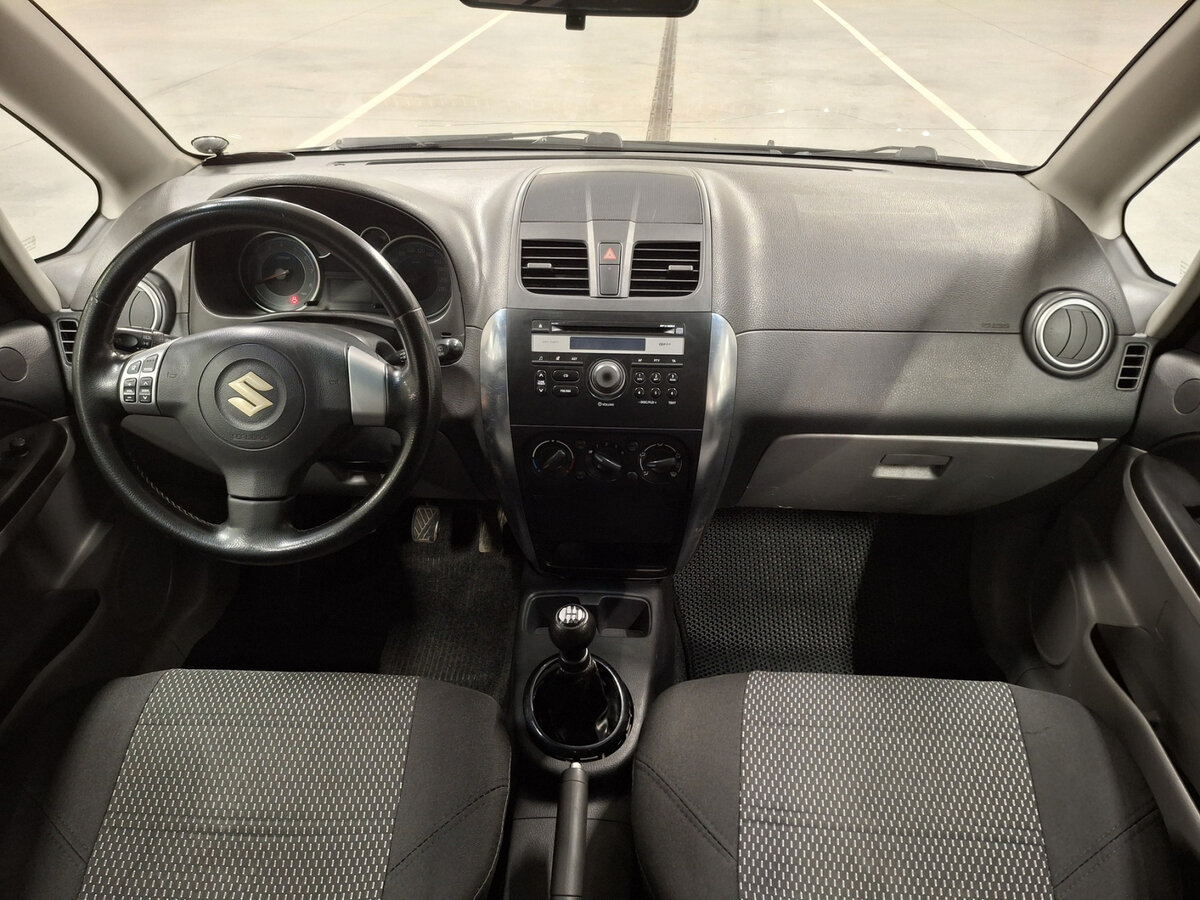 Suzuki SX4 с пробегом — 2012 год. Фото: #13