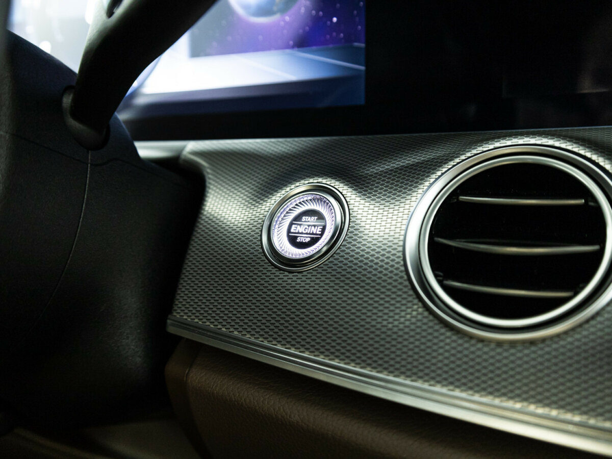 Mercedes-Benz E-Класс с пробегом — 2019 год. Фото: #20