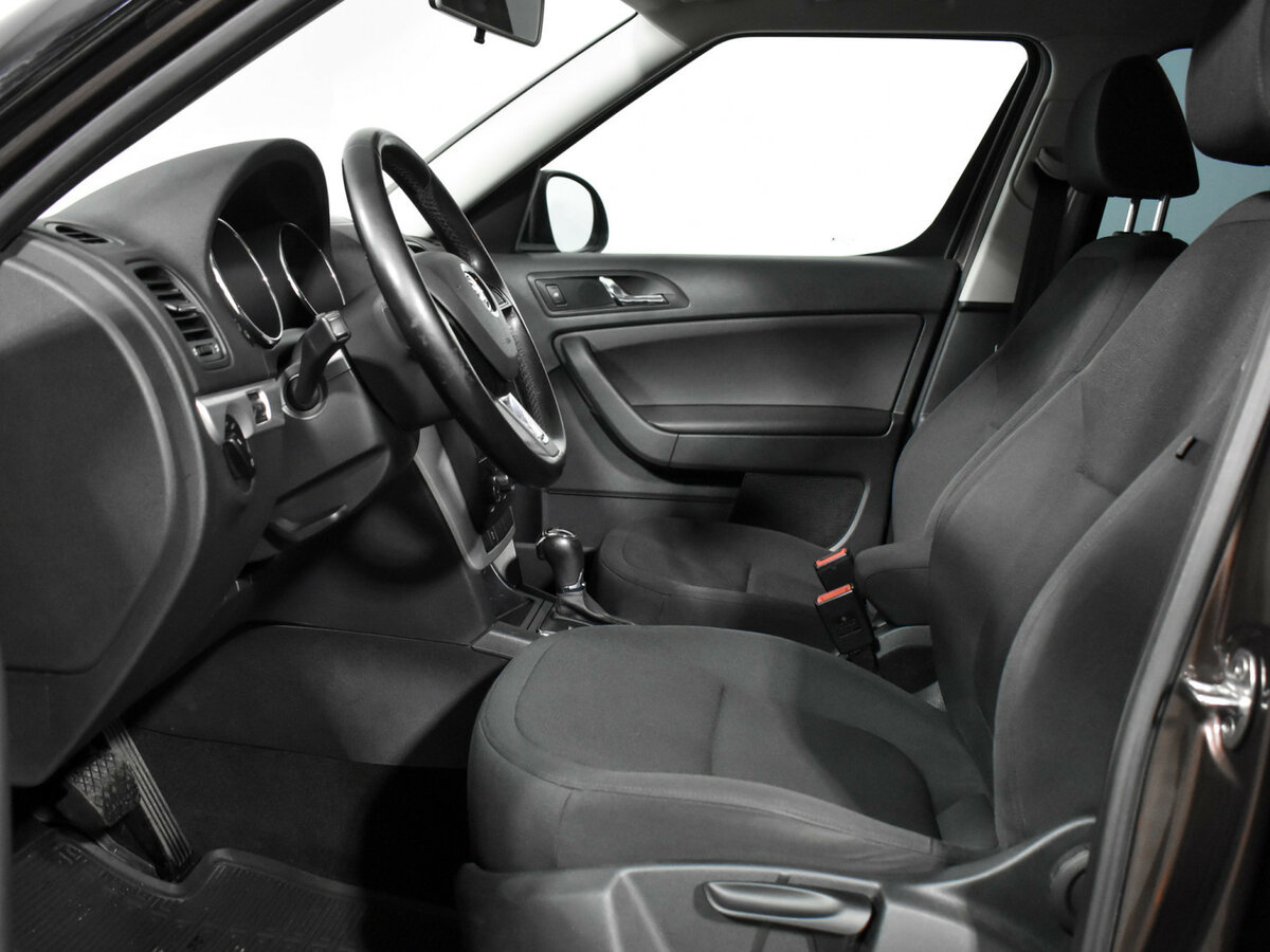 Skoda Yeti с пробегом — 2014 год. Фото: #9