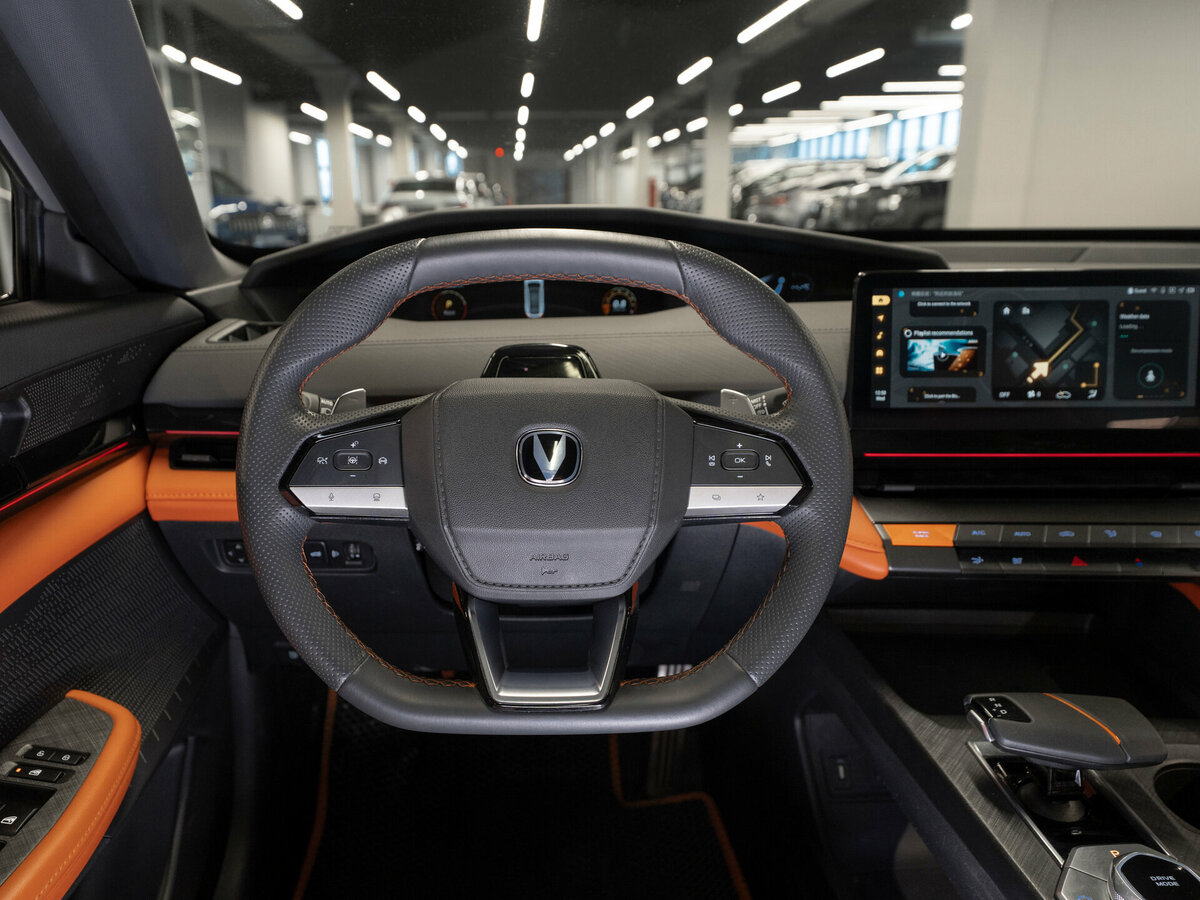 Changan UNI-V с пробегом — 2023 год. Фото: #10